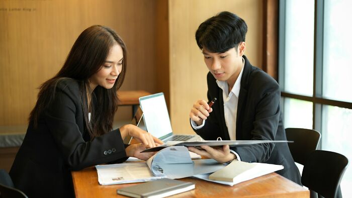 30 Things That Happen Only In A Toxic Workplace