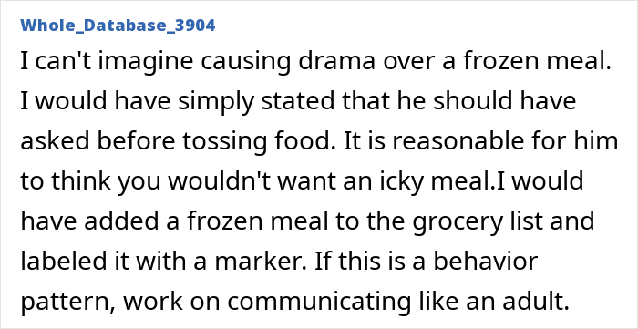 Text exchange discussing a husband's reaction to his wife's lunch, calling it disgusting and causing drama over a meal. Text exchange discussing a husband's reaction to his wife's lunch, calling it disgusting and causing drama over a meal.