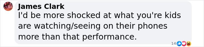 Text message expressing a reaction to performance, mentions kids watching phones over the Brit Awards event.