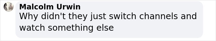 Online comment questioning complaints over Sabrina Carpenter and Charli XCX show.