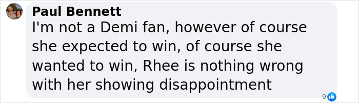 Comment discussing Demi Moore's reaction to losing Oscar to Mikey Madison.