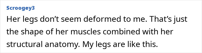 Comment discussing Samantha Kelly's alleged Photoshop fail, defending natural anatomy.