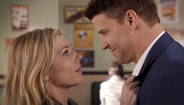 50 TV Couples Who Had No Chemistry, No Passion, And No Business Being Together
