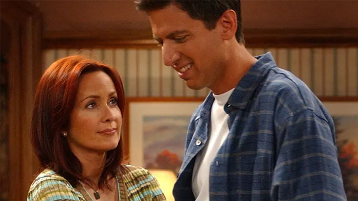 50 TV Couples Who Had No Chemistry, No Passion, And No Business Being Together
