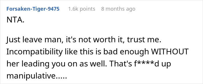 Comment screenshot discussing divorce advice related to dead bedroom issues.