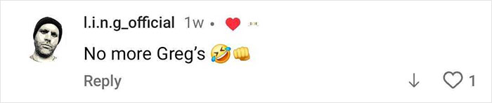 Social media comment criticizing singer's physique transformation, sparking debate between men and women online.