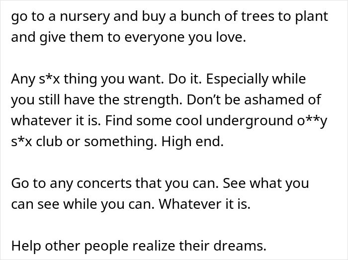 Text offering life advice, focusing on experiences and helping others, linked to credit score benefits.