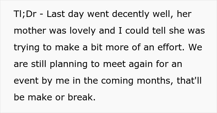 Text message about a guy visiting his long-distance girlfriend and her mother, discussing future plans and relationship efforts.