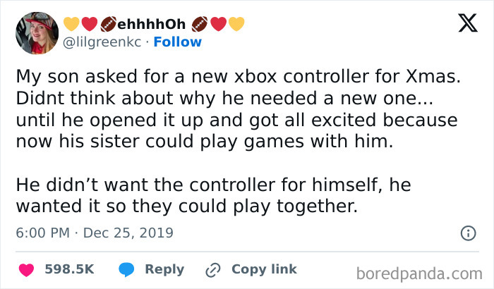 Tweet about a son wanting an Xbox controller for Christmas to play with his sister.