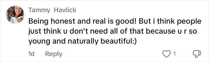 Comment supporting Sami Sheen's natural beauty amid cosmetic surgeries discussion.