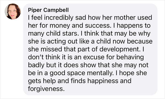 Comment discussing JoJo Siwa's "toxic" scenes on 'Dance Moms' and her behavior, suggesting impact of parental pressure. Comment discussing JoJo Siwa's "toxic" scenes on 'Dance Moms' and her behavior, suggesting impact of parental pressure.