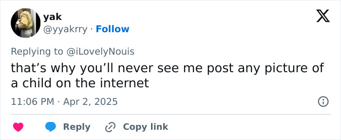 Tweet discussing posting children's photos online, related to Justin Bieber and internet creeps debate.