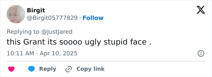 A tweet discussing age confusion between Keanu Reeves and girlfriend.