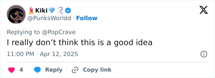 Tweet expressing doubt about Lauren Sanchez's filler during space mission.