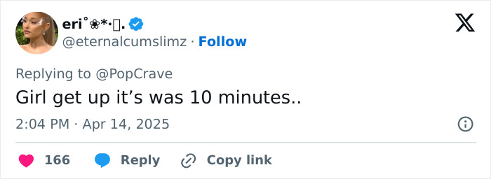 Tweet mocking Katy Perry for space trip duration.