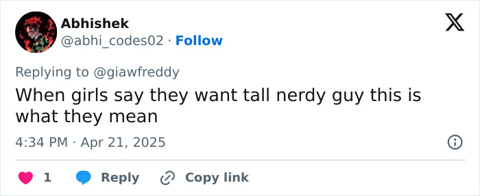 Tweet reacting humorously to a guy's appearance in Joe Biden's family Easter picture.