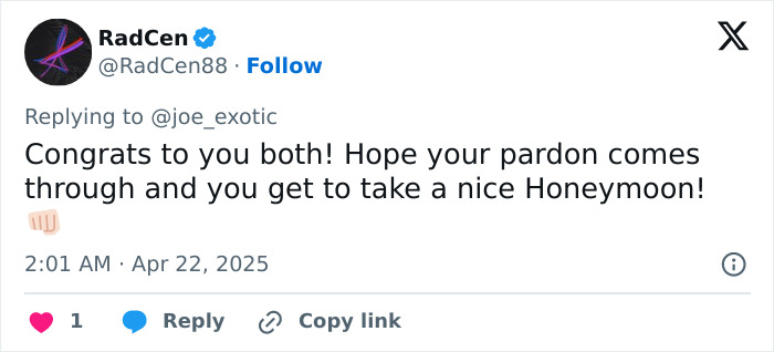 Tweet congratulating Joe Exotic on his marriage, hoping for a pardon and honeymoon.
