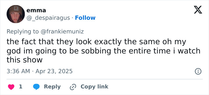 Tweet reacting to Frankie Muniz's 'Malcolm In The Middle' reunion, expressing excitement about unchanged appearance.