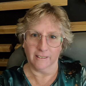 sue-lopez-9212 avatar