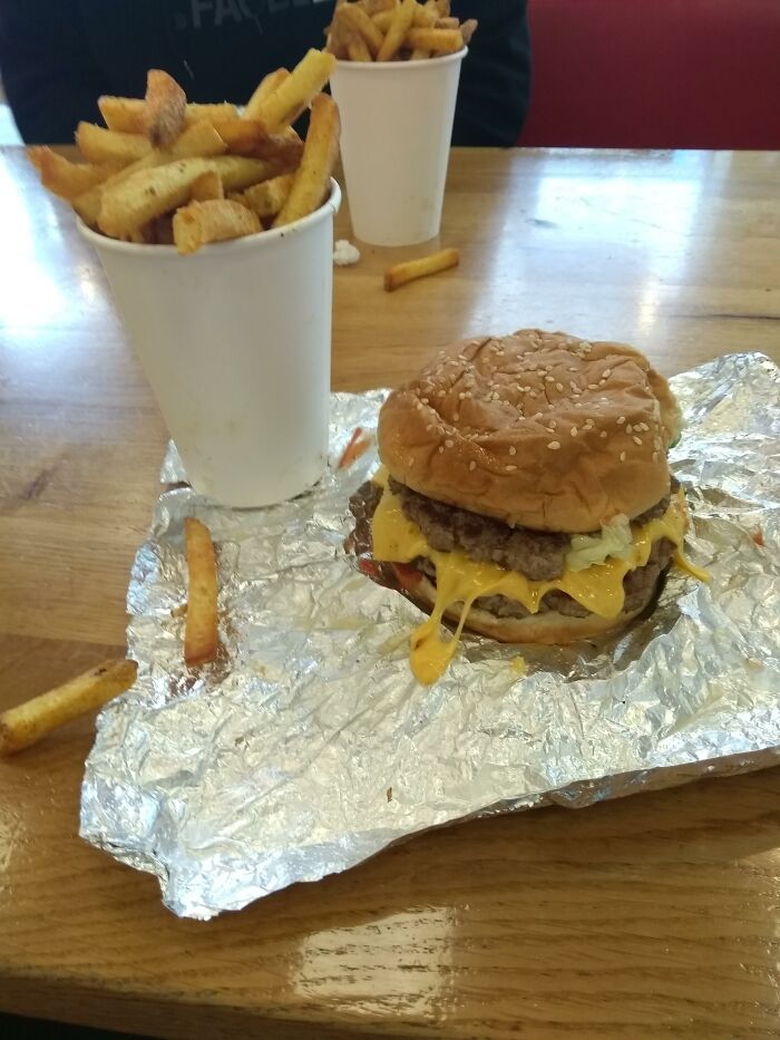 30 Chain Restaurant Employees Share Industry Secrets Most Of The Customers Don't Know About