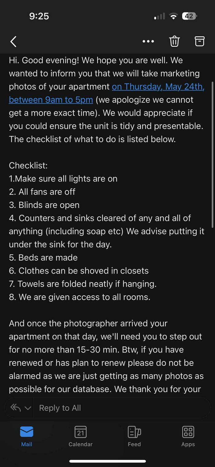 Landlord email with checklist for apartment photoshoot, requesting tenant's cooperation and temporary absence.