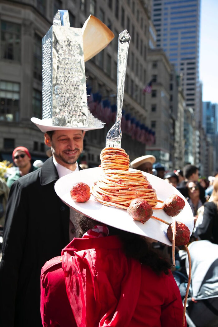 I Made Easter Hats Including Spaghetti, Cheese Graters, And LEGO Bricks I Made Easter Hats Including Spaghetti, Cheese Graters, And LEGO Bricks