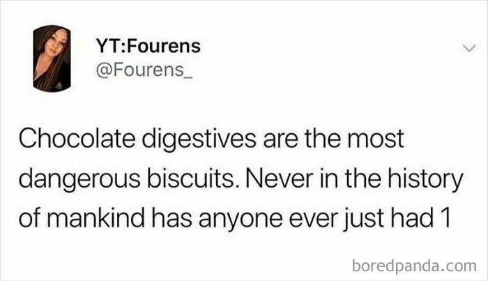 Tweet humorously highlights the irresistible nature of chocolate digestives, relating to growing up British.