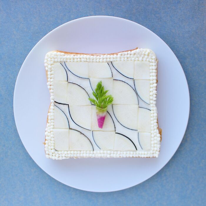 Creative toast design with geometric patterns and a radish garnish by Japanese artist.