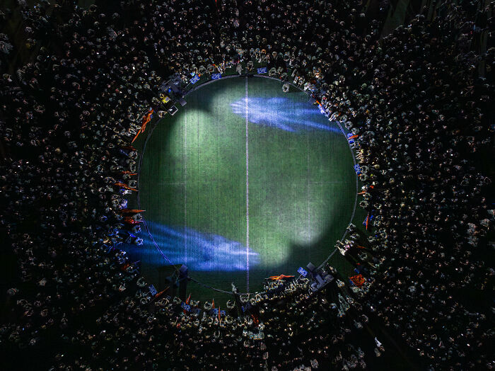 "Evening Party" By 坤 刘