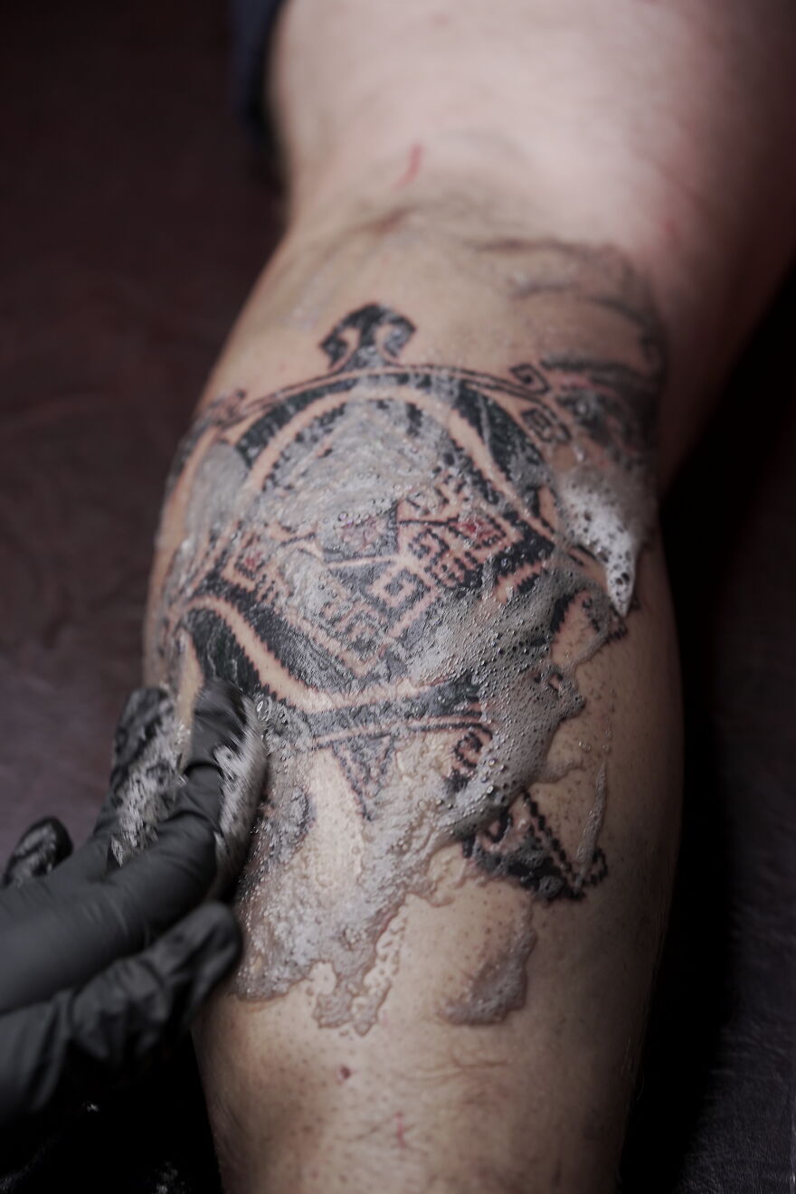 Scuba Divers Want A Tattoo To Make Him Felt In A Blue Ocean, Here What He Got