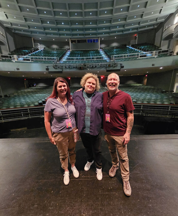 30 Celebrity Encounters That Proved Some Stars Are Just Really Good People