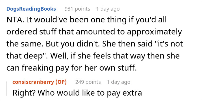 Reddit comments discussing a dinner bill split dispute where one friend ordered extra dishes. Reddit comments discussing a dinner bill split dispute where one friend ordered extra dishes.