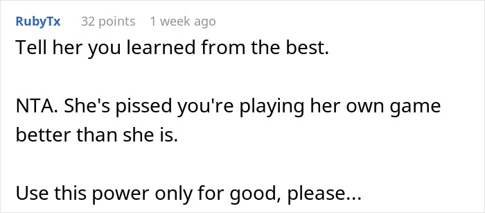 Comment on Reddit post discussing mom asking son for cash after stealing college fund, son refuses, referencing debt owed.