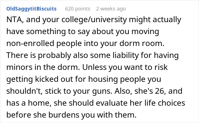 Text from a forum post discussing dorm room sharing issues with a sister and baby.