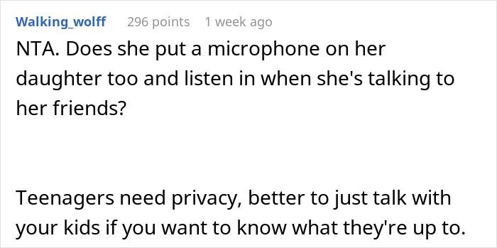 Reddit comment criticizing a mom's invasive behavior, highlighting the need for teenage privacy. Reddit comment criticizing a mom's invasive behavior, highlighting the need for teenage privacy.