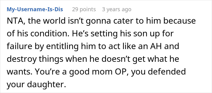 Comment criticizing spoiled behavior and praising mom for defending daughter.