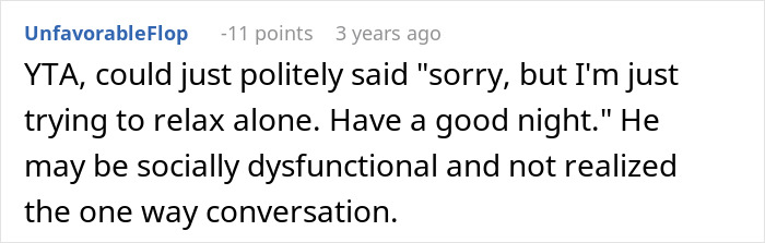 Screenshot of a comment suggesting a polite response to a socially unaware person oversharing.