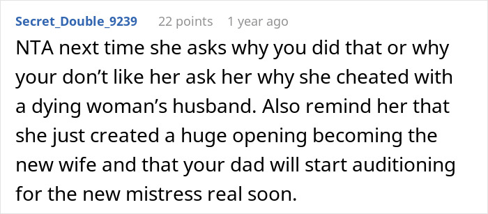 Text screenshot discussing uncomfortable engagement dinner dynamics.