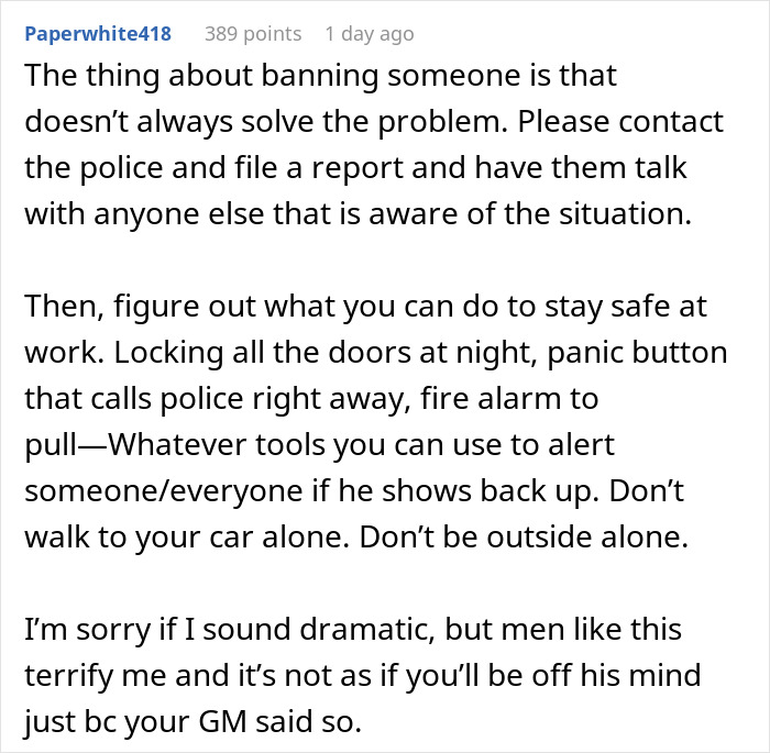 Text from a Reddit user offering safety tips for dealing with a delusional client situation.