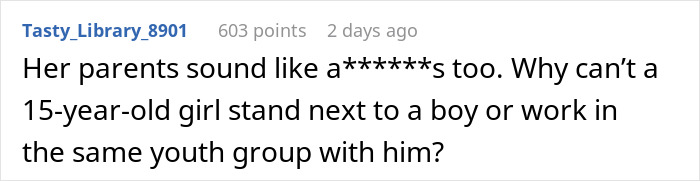 Screenshot of a Reddit comment discussing family drama involving an aunt and refusal to babysit kids.