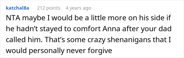 Reddit comment discussing husband's choice over child&rsquo;s birth, mentioning forgiveness for comforting his female friend.