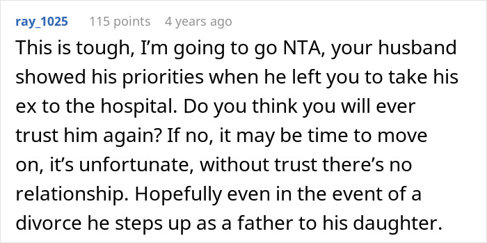 Husband prioritizes female friend over child's birth, causing trust issues according to a 4-year-old online comment.