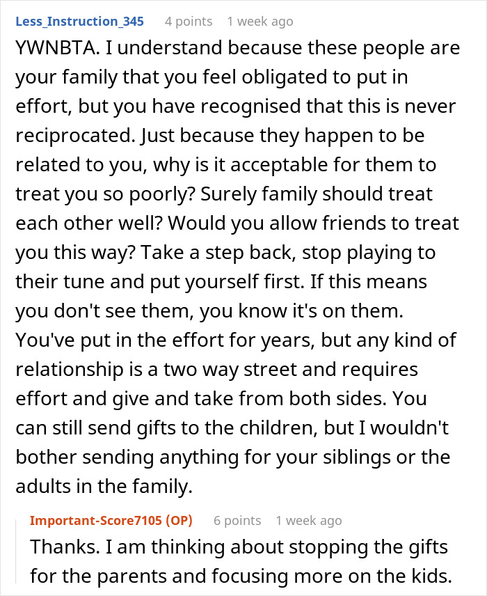 Reddit comments discussing family visits and relationships with siblings and nieces/nephews.