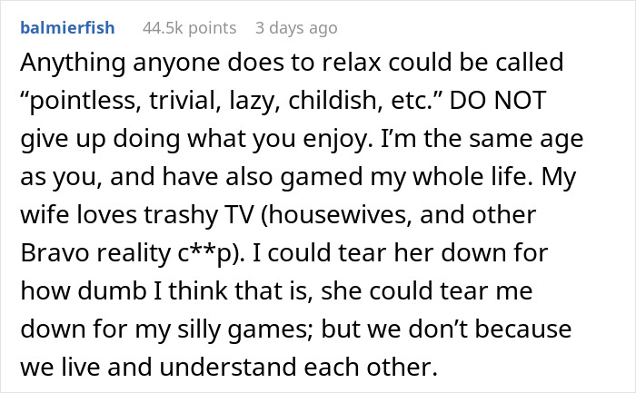 Comment discussing views on video games and personal interests in a relationship.