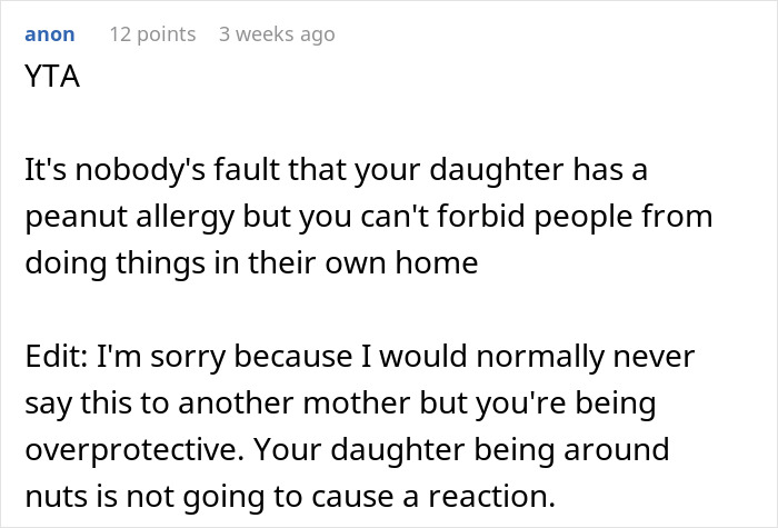 Reddit user comments on grandma threatening granddaughter&rsquo;s life over nuts despite peanut allergy concerns in a family discussion.