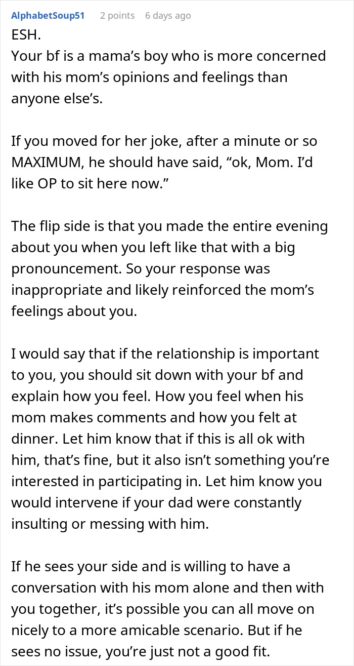 Comment explaining a mama&rsquo;s boy dynamic and advice on handling relationship issues after mom jokingly stole girlfriend&rsquo;s seat.