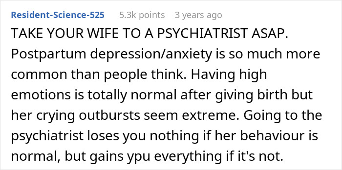 Reddit post discussing postpartum depression and the importance of psychiatric help for new mothers.