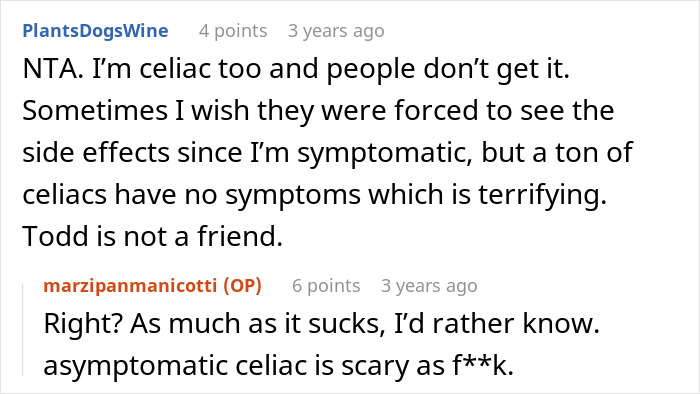 Discussion about celiac disease symptoms and gluten-free meal issues in an online thread.