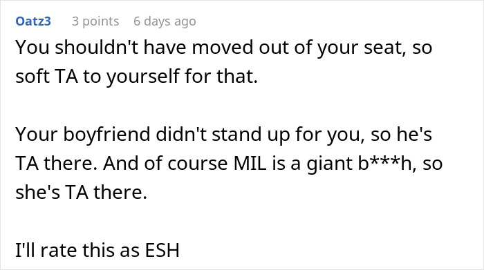 Screenshot of a Reddit comment discussing a couple&rsquo;s breakup after the guy&rsquo;s mom jokingly steals girlfriend&rsquo;s seat.