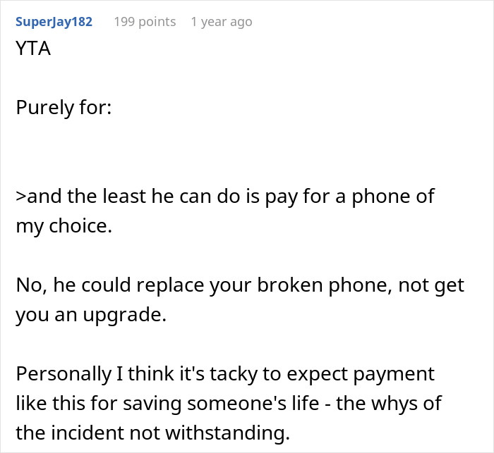 Reddit user discussing uncle turning into lifeguard to save nephew from drowning while negligent dad avoids responsibility.